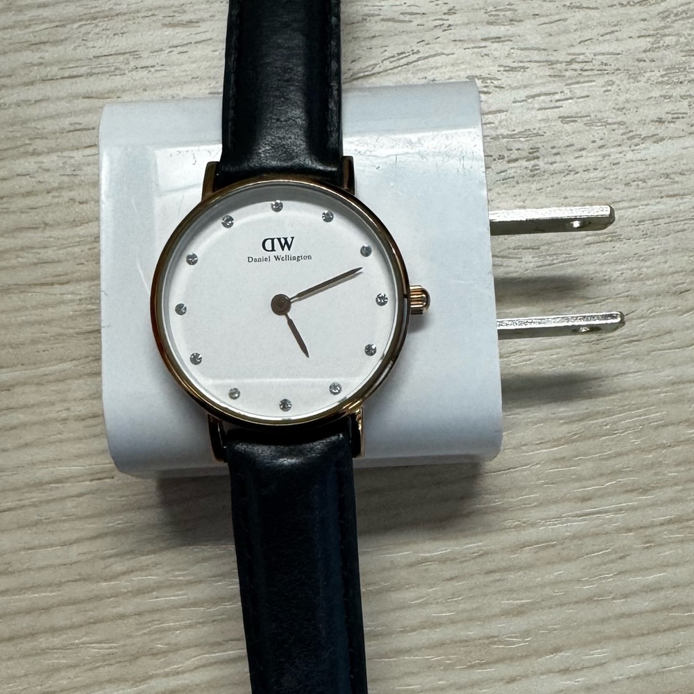 Used and still good condition DW watch